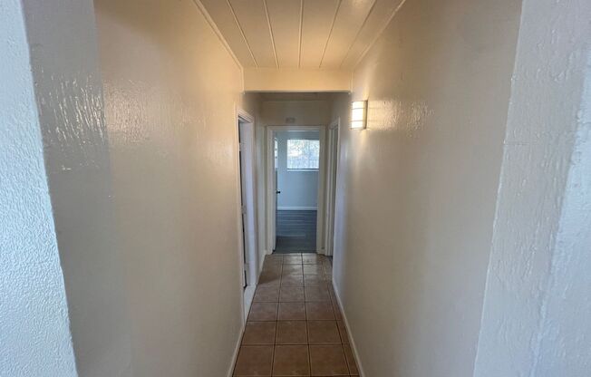 2 beds, 1 bath, $2,500