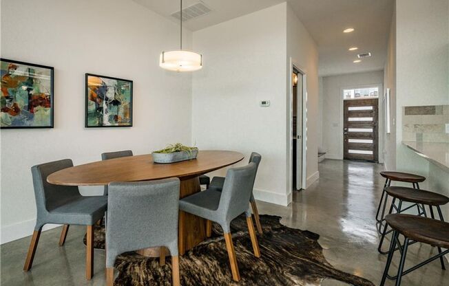 2803 Crest Ave Duplex