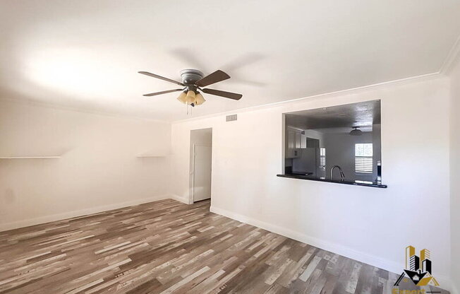 3605 LARCHMONT SQ LN