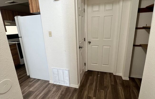 1236 Columbia