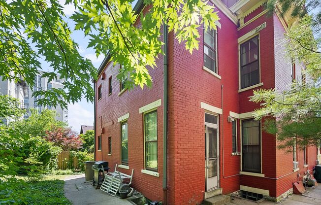 2412-2414 Salutaris Avenue