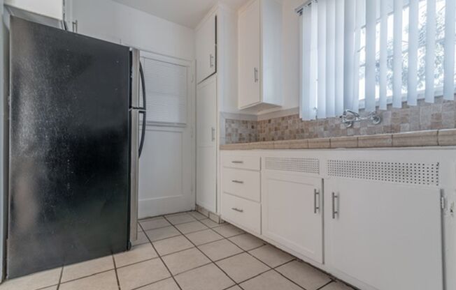 1 bed, 1 bath, $2,195, Unit 4042D