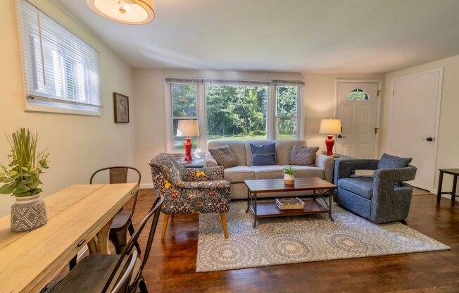 Modern Comfort in the Heart of Traverse City- Long Term Rental