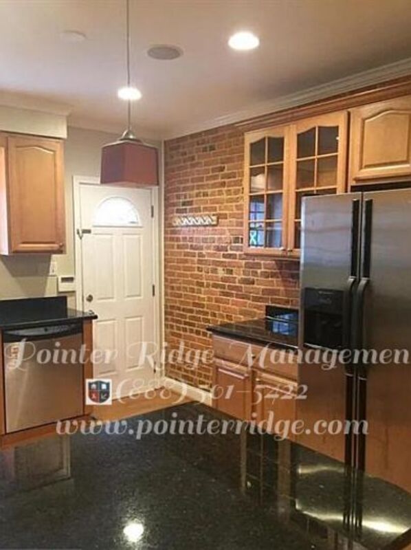 111 N ROSE ST