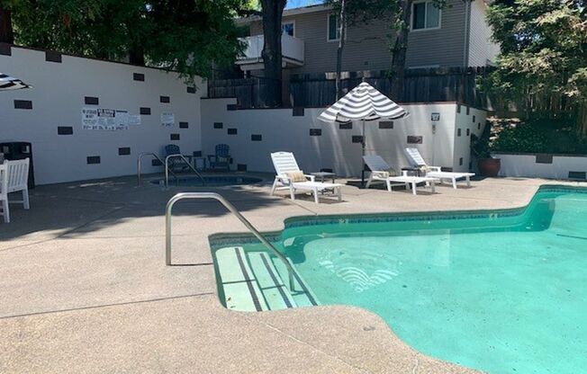 2 beds, 1 bath, 938 sqft, $1,750, Unit 303