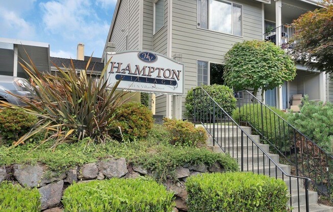 Lovely 2 Bedroom Condo in Hampton Village Tacoma!