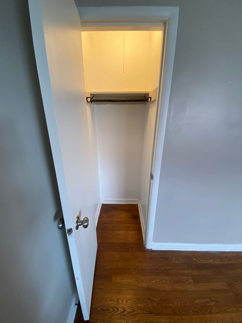 1 Bedroom- Grandview Area