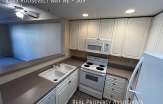 4343 Roosevelt Way NE 609
