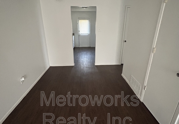 111 Pine Meadow Dr. - B