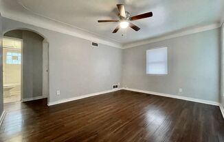 2 beds, 1 bath, $1,650