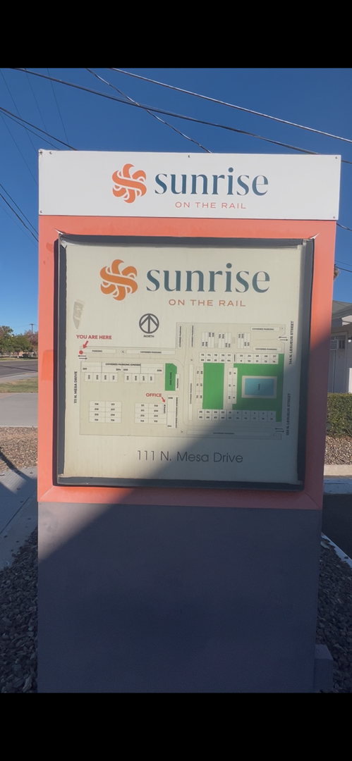 2 beds, 1 bath, 810 sqft, $1,195, Unit 01