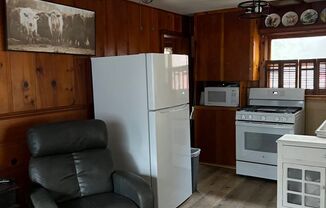 1 bed, 1 bath, $1,400