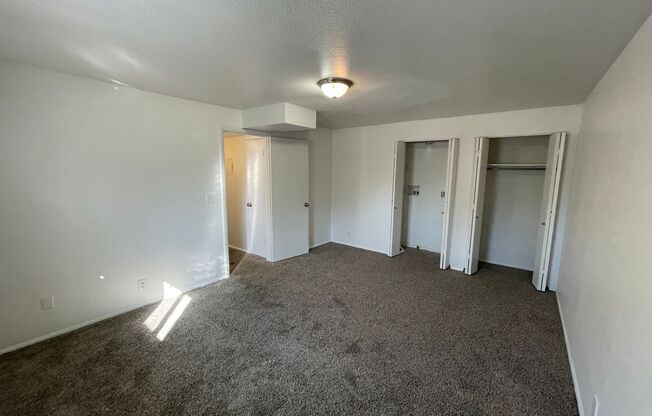 2 beds, 1 bath, 900 sqft, $1,095, Unit Unit 6