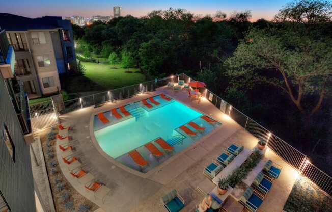 aerial pool apartments in uptown dallas