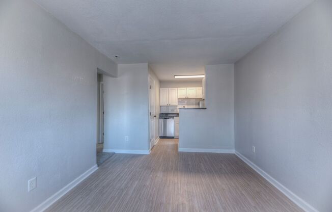 1 bed, 1 bath, 500 sqft, $850, Unit 02J