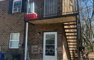 1200 N HYDE PARK AVE