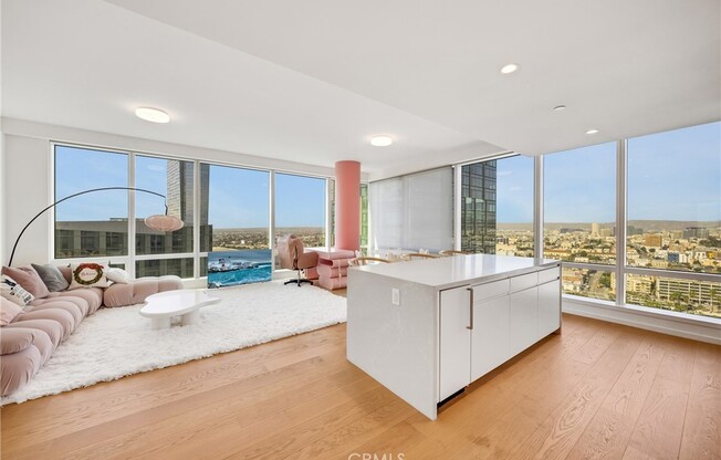 2 beds, 2 baths, 1,305 sqft, $5,450, Unit 2511