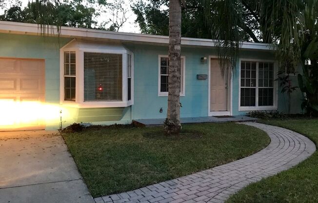 3 beds, 1 bath, $2,300