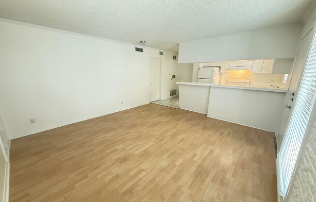 1 bed, 1 bath, 650 sqft, $1,200, Unit PEN-106