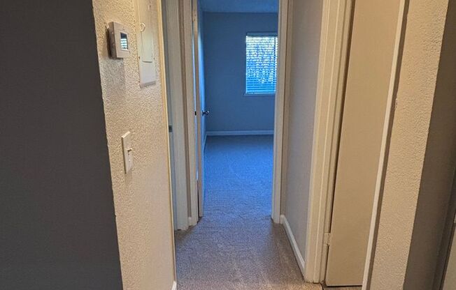 2 beds, 1 bath, 825 sqft, $1,575, Unit 22