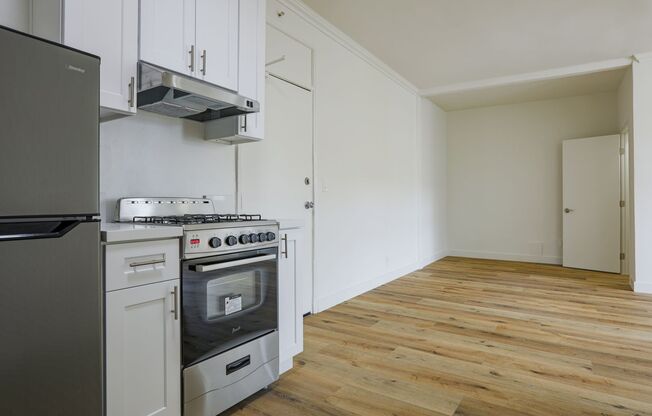 1 bed, 1 bath, 850 sqft, $1,795, Unit 102