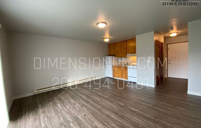Studio, 1 bath, 372 sqft, $945, Unit Unit 13