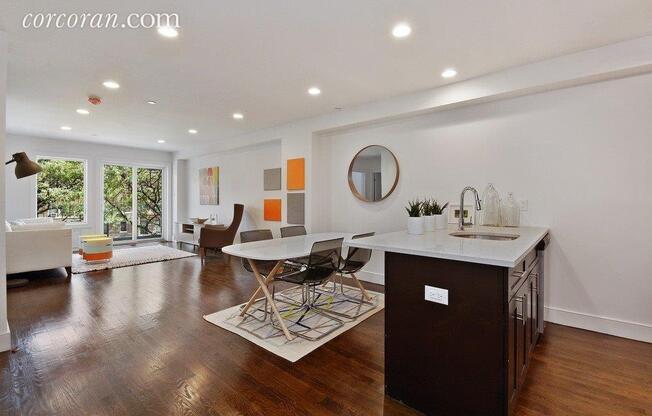 1256 OCEAN AVE