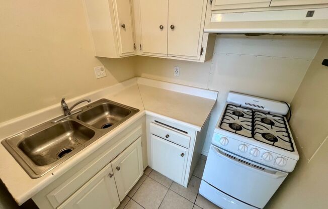 1 bed, 1 bath, 550 sqft, $1,795, Unit 3C