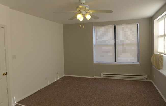 1 bed, 1 bath, 700 sqft, $1,795, Unit 503
