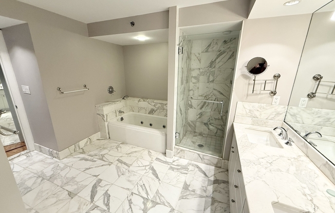 2 beds, 2 baths, $5,500, Unit 704