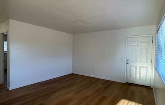 2 beds, 1 bath, $2,395, Unit 7