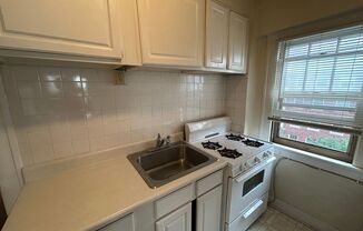1 bed, 1 bath, $1,195, Unit 60