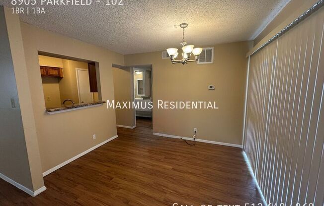 8905 PARKFIELD
