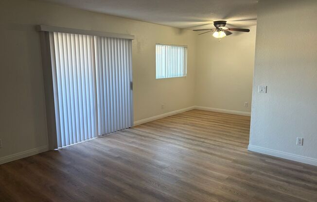 Charming 2 bedroom 2 bathroom Condo in Oceanside!