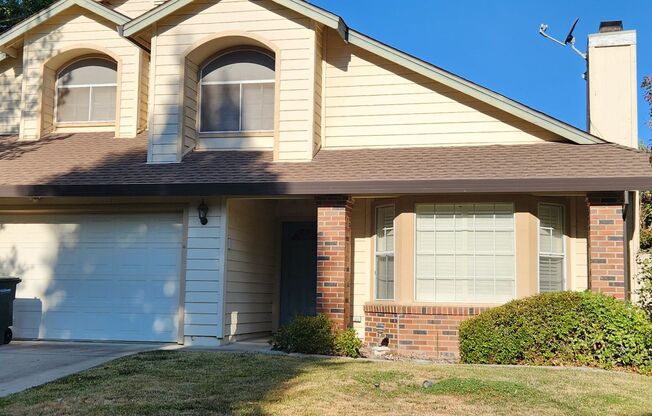 3 Bedroom 3 Bathroom Home in River Oaks Community