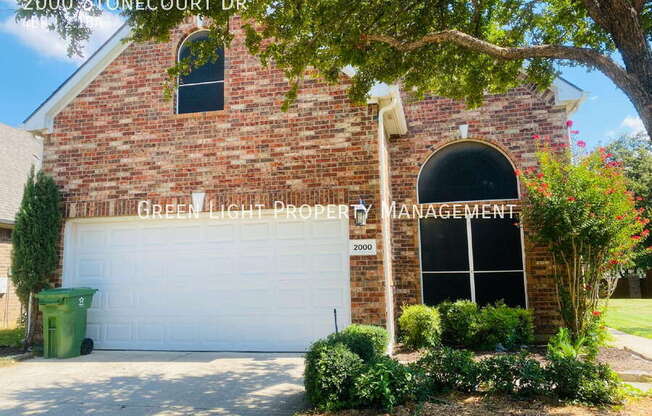 2000 STONECOURT DR