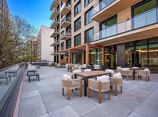 1 bed, 1 bath, 621 sqft, $4,500, Unit 16-A