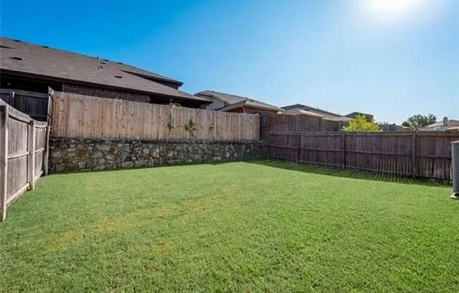 Coming Soon- Beautiful 3 bed, 2bath Home Located in Mesquite
