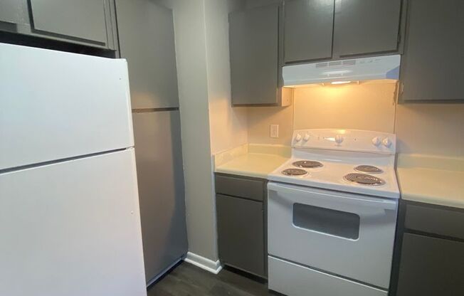 3 beds, 1 bath, $750, Unit Bldg 5 Apt C