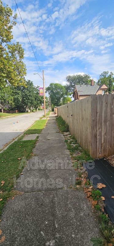 315 GARFIELD AVE