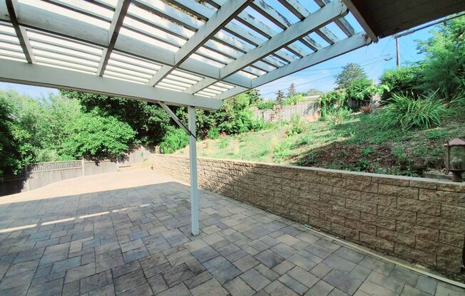 Hillsborough home with Bay views