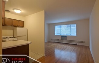 660 W Wrightwood Ave