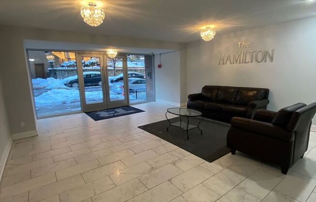 1 bed, 1 bath, $2,200, Unit 5D