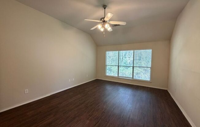 3 beds, 2 baths, $2,495