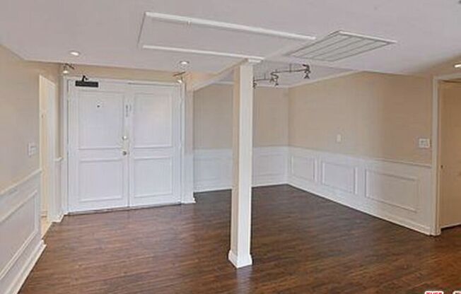 2 beds, 2 baths, 1,340 sqft, $4,695, Unit 1203