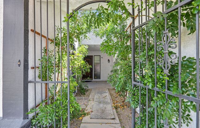 Beautiful Single Story Home with a Pool & Spa! No HOA!