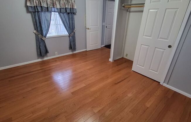 2 beds, 1 bath, $1,725