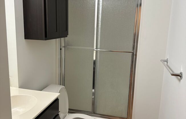 1 bed, 1 bath, 608 sqft, $1,155, Unit 808