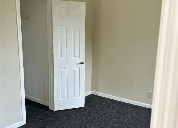 80 COCHRAN ST