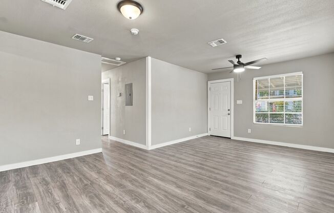 Fully Remodeled Gem Near Universities & Downtown!